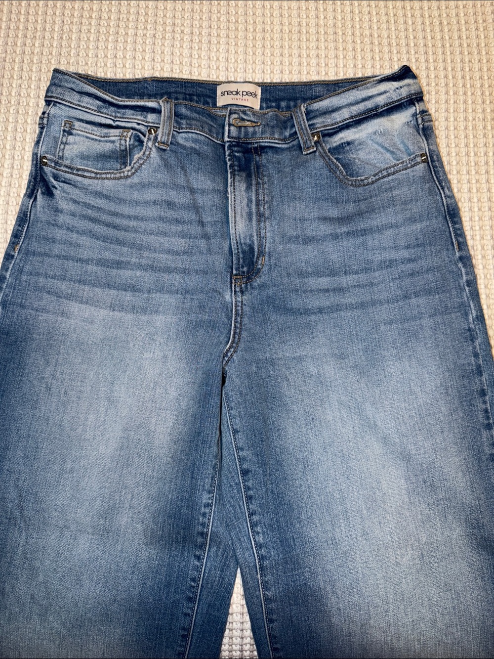 NWOT Sneak Peek Medium Blue Women's Jeans with Slits